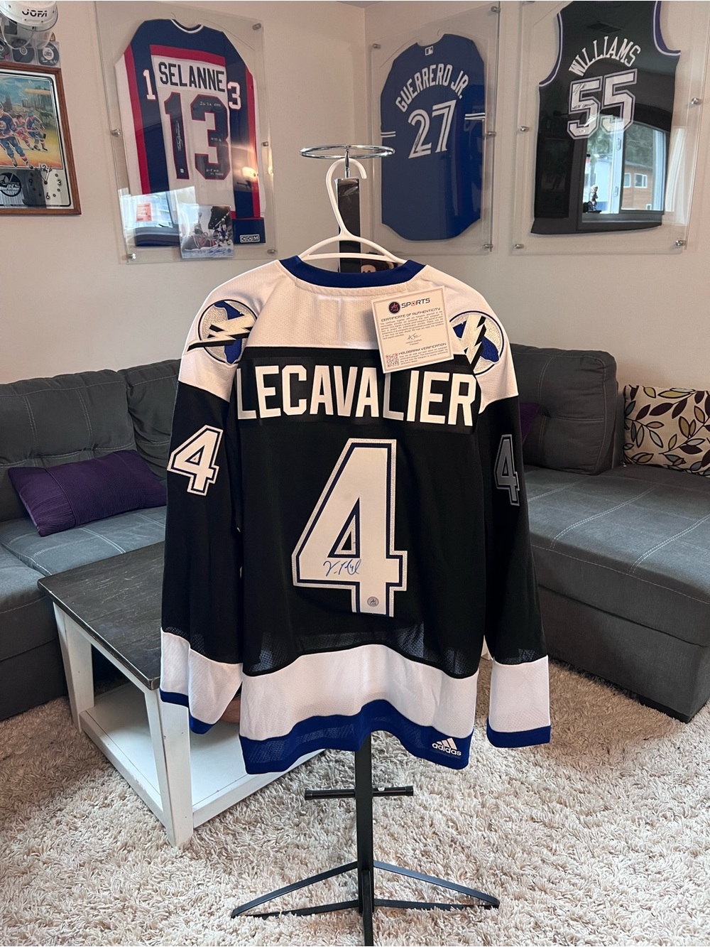 Adidas Lecavalier #4 Tampa Bay lightning Jersey with Stanley Cup patch.